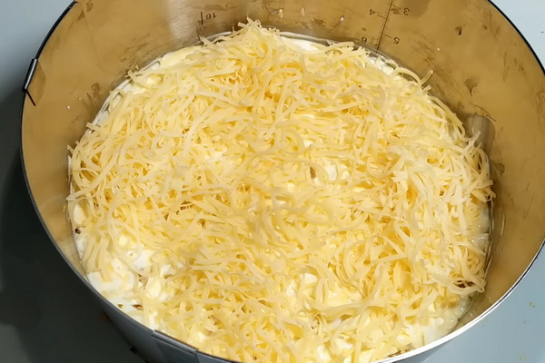 добавить тертый сыр