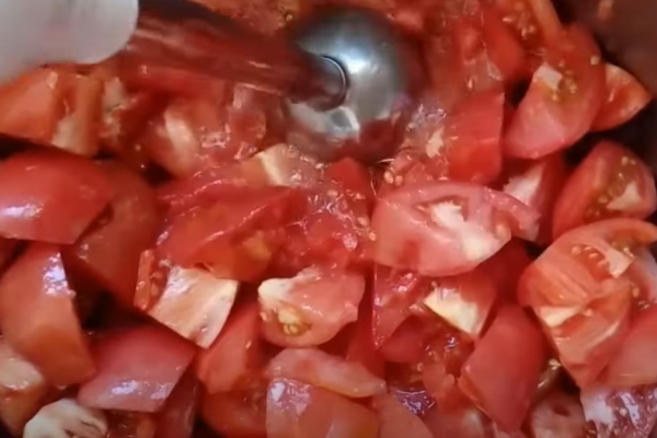 перетереть томаты