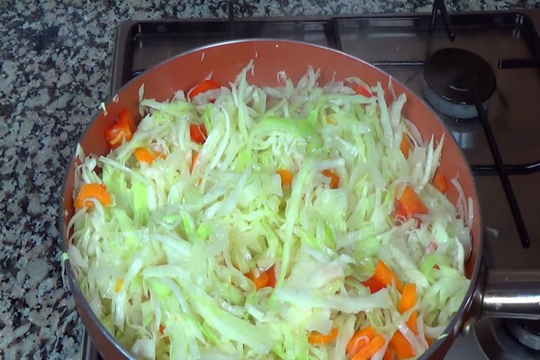 протушить овощи на сковороде