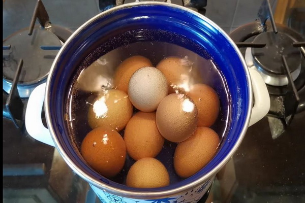 отварить яйца